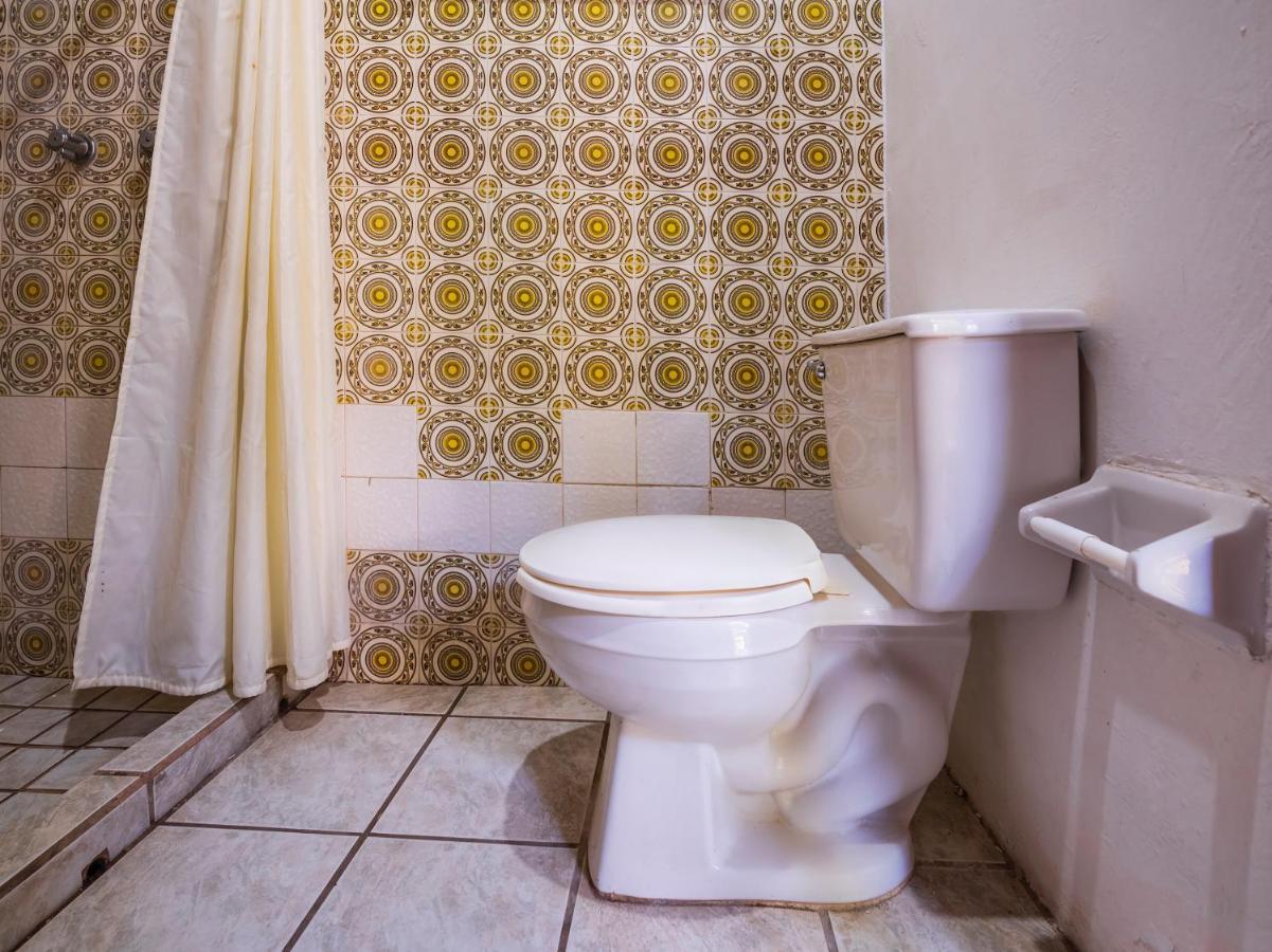 Oyo Hotel Sands بارا دي نافيداد المظهر الخارجي الصورة