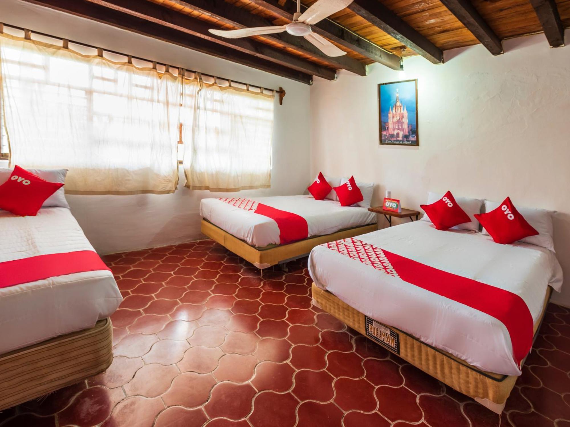 Oyo Hotel Sands بارا دي نافيداد المظهر الخارجي الصورة